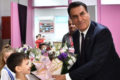 Dündar: “Sevgiyle, umutla geleceğe”