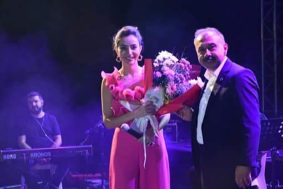 Harmancık'ta muhteşem Festival başladı.Binlerce kişi akın etti