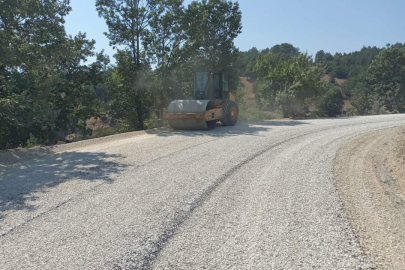 Keles Bağlantı yolları asfaltlanıyor