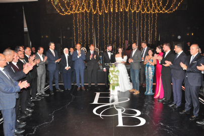 Bursa'da iş ve Siyaset dünyasını buluşturan düğün