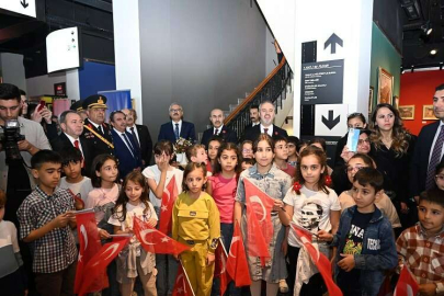 Bir Cumhuriyet Ressamı Şefik Bursalı