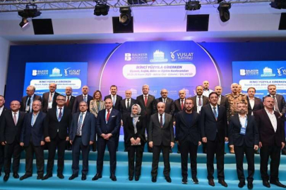 Balıkesir'de 'Ufuktaki Yeni Türkiye' konferansı