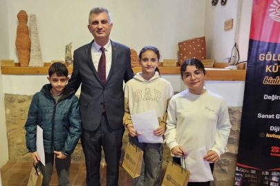 En çok kitap okuyan öğrencileri ödüllendirildi