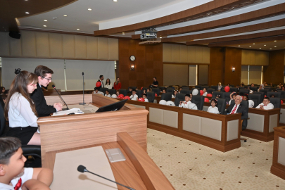 Büyükşehir Meclisi’nde söz çocukların