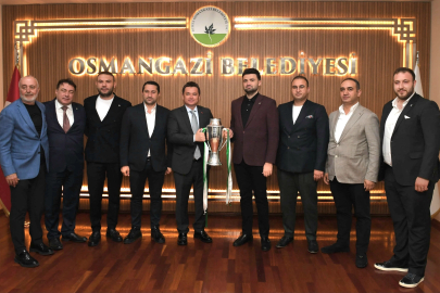 Bursaspor’un Şampiyonluk Kupası Osmangazi Belediyesi’nde