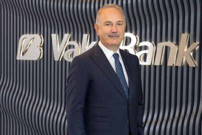 Vakıfbank'ta Abdi Serdar Üstünsalih Genel Müdürlük Görevine Devam Ediyor