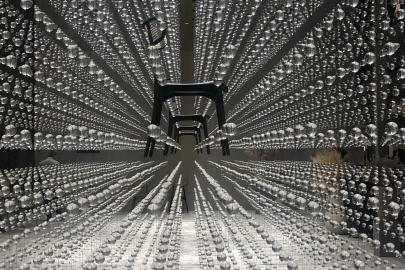 Ezberbozan Tasarım Yaptılar, Milona'ya Gittiler