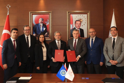 Gençlik ve Spor Bakanlığı İle Ankara Üniversitesi Geliştirme Vakfı Okulları Arasında İşbirliği Protokolü