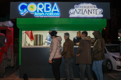 Gaziantep’te 39 noktada sıcak çorba ikramı