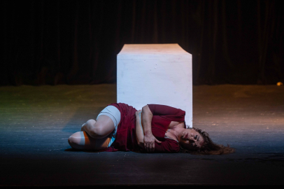 İzmir Bornova’da kadın mücadelesi sahneye taşındı