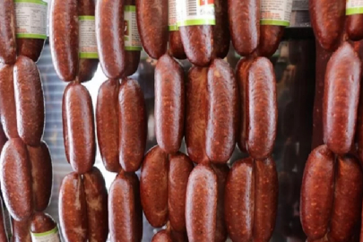 Bursa'da bakanlığın listesinde yer alan sucuk firmasından açıklama!