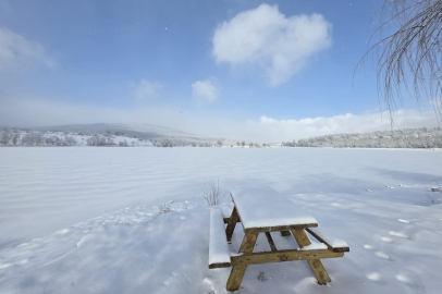 Bursa'nın o ilçesinde kar kalınlığı 30 santimetreyi buldu!