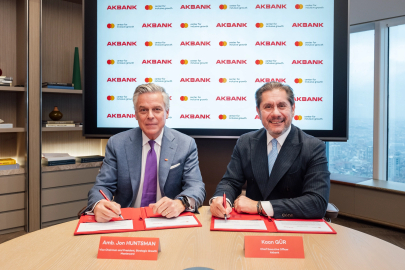 Akbank, Kadın KOBİ’lerin Dönüşümüne Liderlik Ediyor