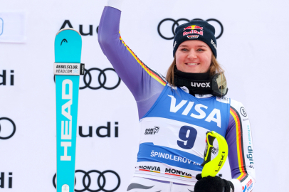 Sara Hector Sezonun İlk Zaferini Aldı