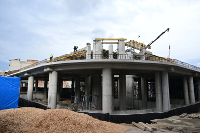 Bursa Yavuzselim Kapalı Pazar Alanı'nda çalışmalar sürüyor