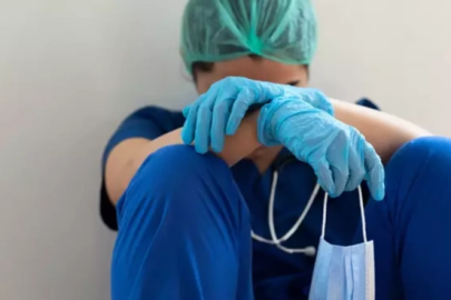 Sağlık Çalışanları Yapısal Sorunlar Nedeniyle Tükenmişlik Yaşıyor