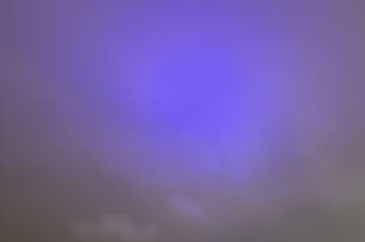 Bursa'da gece saatlerinde gökyüzü hayrete düşürdü