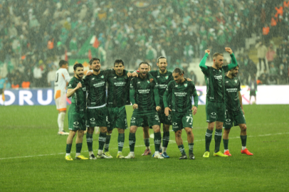 Bursaspor yağmur gibi geldi....