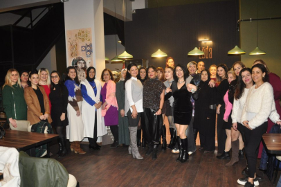 Tek 6 Hanımlar Platformu’nun renki buluşması