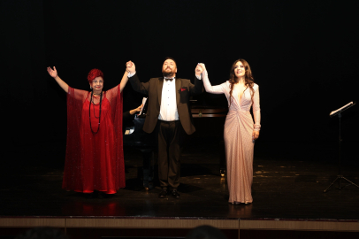 Nilüfer’de Müzik Dolu Bir Sevgililer Günü Akşamı