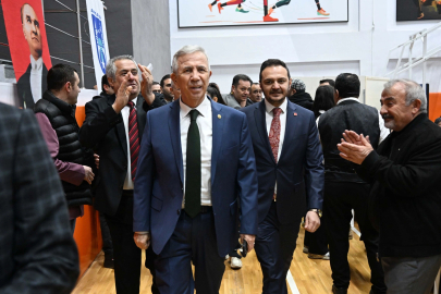 Mansur Yavaş Mamaklılarla İftar Sofrasında Buluştu