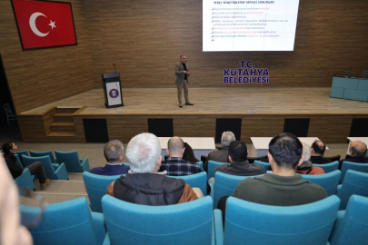 Kütahya Belediyesi hizmet için eğitimleri sürdürüyor
