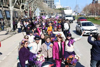 Bursa Nilüfer’de kadınlar tek ses oldu! “Eşitlik ses ister biz buradayız”