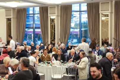 İstanbul Maltepe’de şehit ve gazi aileleriyle iftar sofrasında buluştu