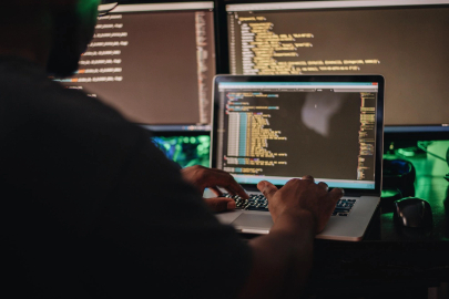 Yerli Yazılımların Sayısının Artmasıyla Geleceğe Önemli Bir Miras Bırakabiliriz