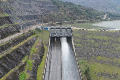 Kocaeli’nin fazla suyu Sapanca Gölü’ne aktarılıyor