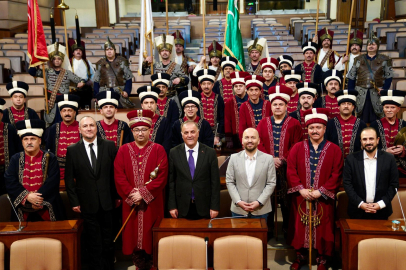 Milli maçta tribünleri coşturan mehteran Saraçhane'de