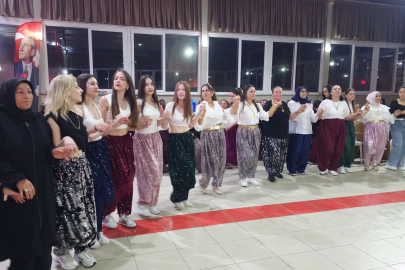 Lalapaşa’da Geleneksel Şalvar Gecesi’nde kadınlar buluştu