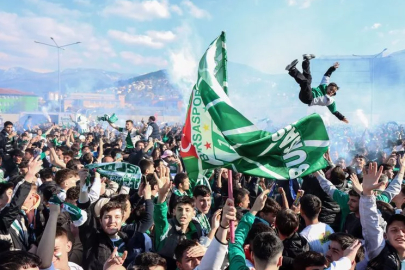 Bursaspor taraftarları Eskişehir'e akın etti