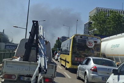 Bursa'da geri dönüşüm fabrikasında yangın çıktı