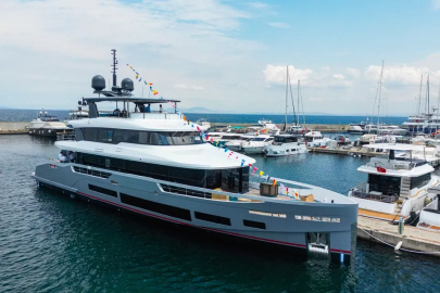 Sirena Yachts’ın Yeni Amiral Gemisi Sirena 118 Denize Kavuştu