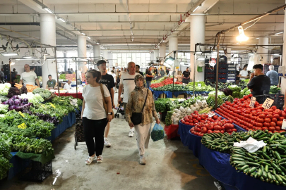 Ataevler Kapalı Pazar Alanı hizmete açıldı