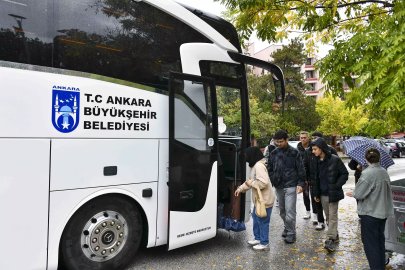 Öğrenciler Başkenti panoramik turla keşfetti