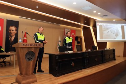 Kayseri Talas'ta emniyet kemerine simülasyonlu anlatım