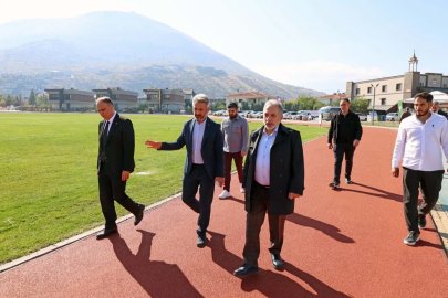 Kayseri Talas yamaç paraşütü iniş alanına tartan pist