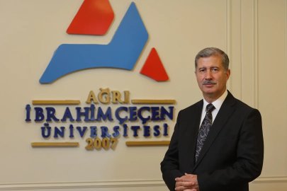 AİÇÜ Rektörü Prof. Dr. İlhami Gülçin  Tıbbi ve Biyomoleküler Kimyada Dünya İkincisi