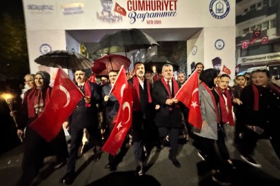 Bursa’yı Cumhuriyet coşkusu sardı