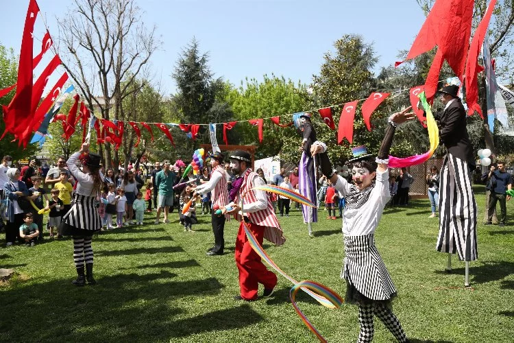 İstanbul Kadıköy'ün 7 ayrı noktasında bayram sevinci